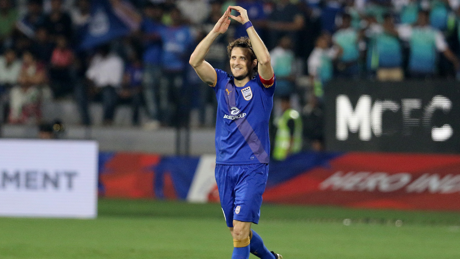 Arema Fc In Shock Bid For Former Uruguay Captain Diego - Diego Forlán 2018 , HD Wallpaper & Backgrounds