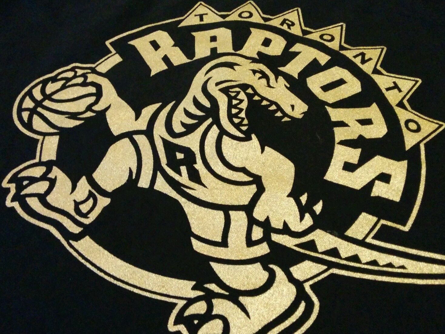 Drake Ovo Raptors Shirt - Toronto Raptors Gold Logo , HD Wallpaper & Backgrounds