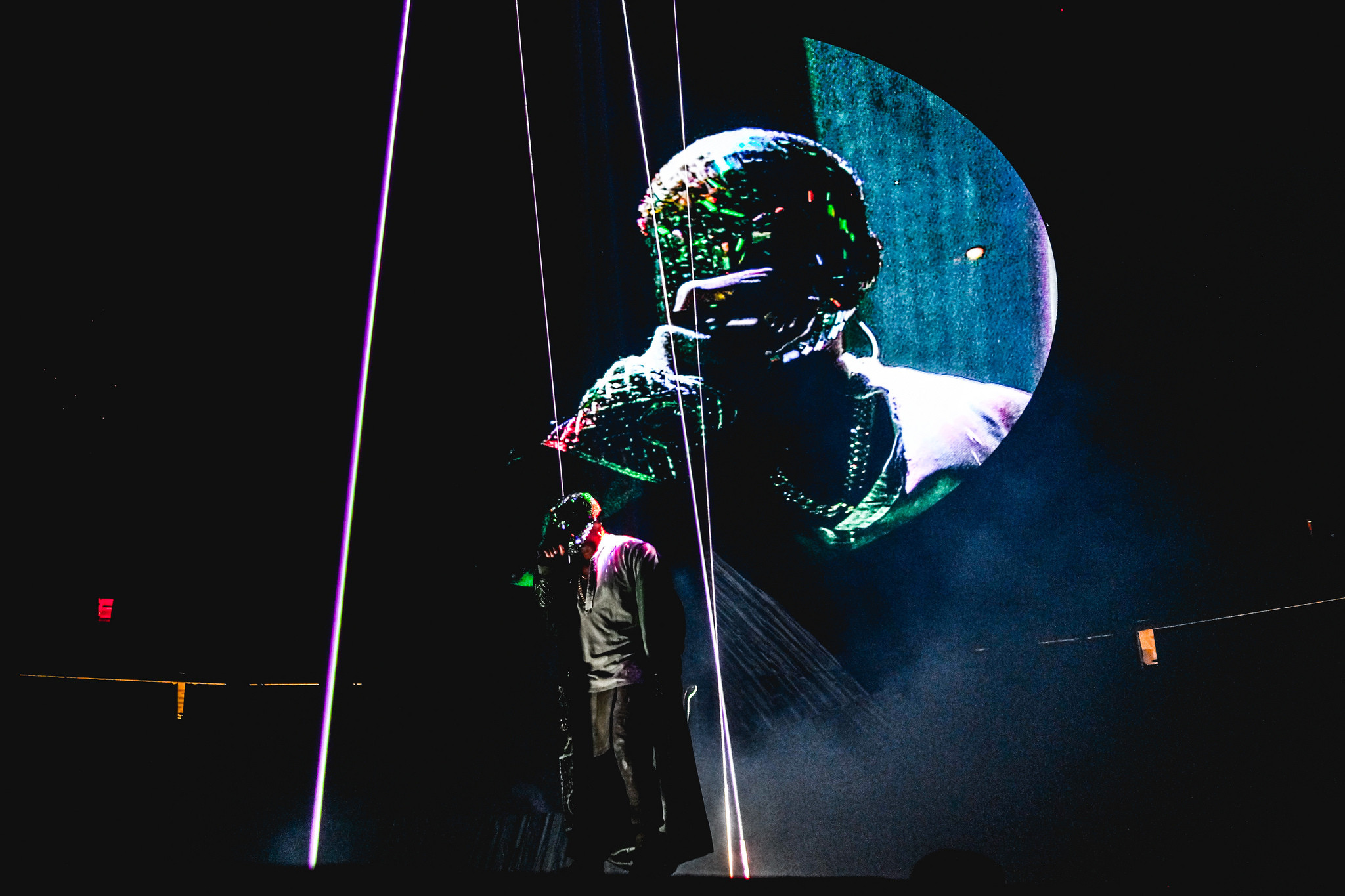 Kenny Sun - Kanye West Yeezus Tour Wallpaper Hd , HD Wallpaper & Backgrounds