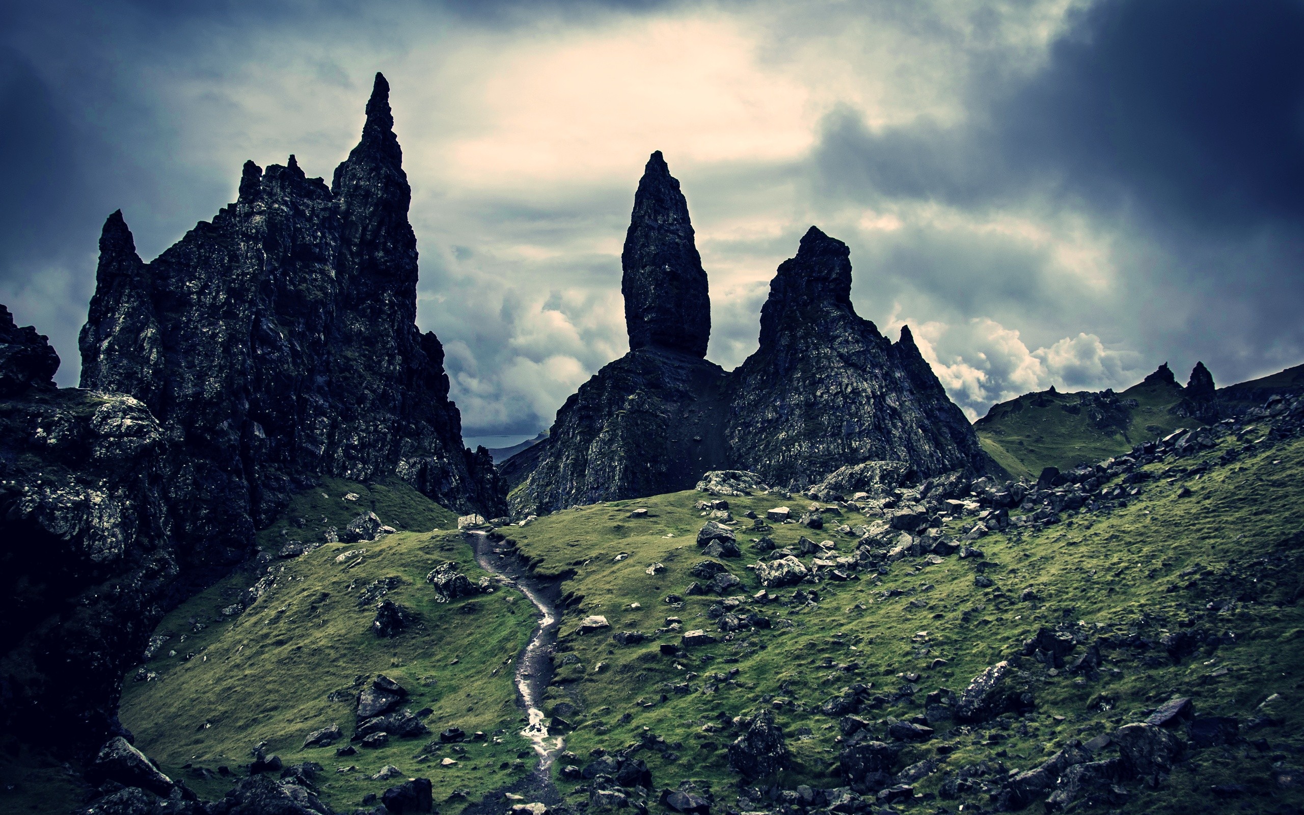 Mountain Hd Wallpaper - Old Man Of Storr , HD Wallpaper & Backgrounds