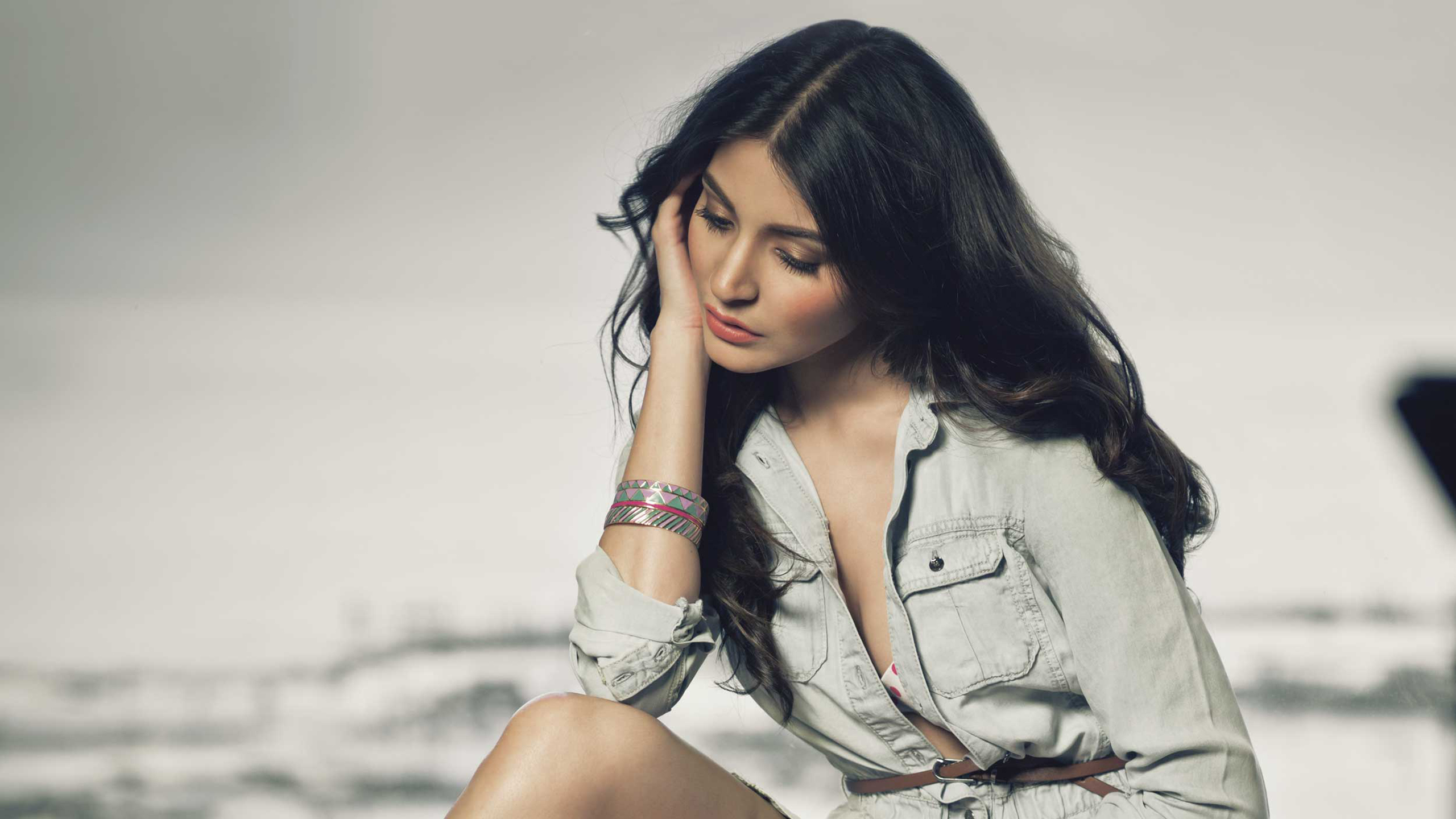 Hot Anushka Sharma Thighs , HD Wallpaper & Backgrounds