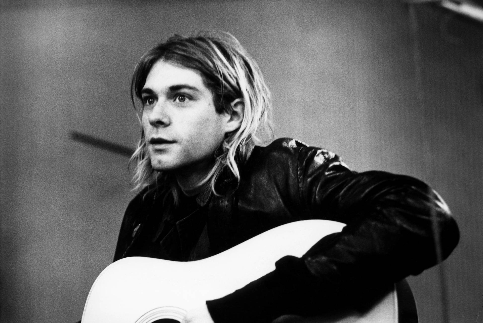 Mobile Kurt Cobain Pictures» Hd Wallpapers And Pictures - Kurt Cobain , HD Wallpaper & Backgrounds