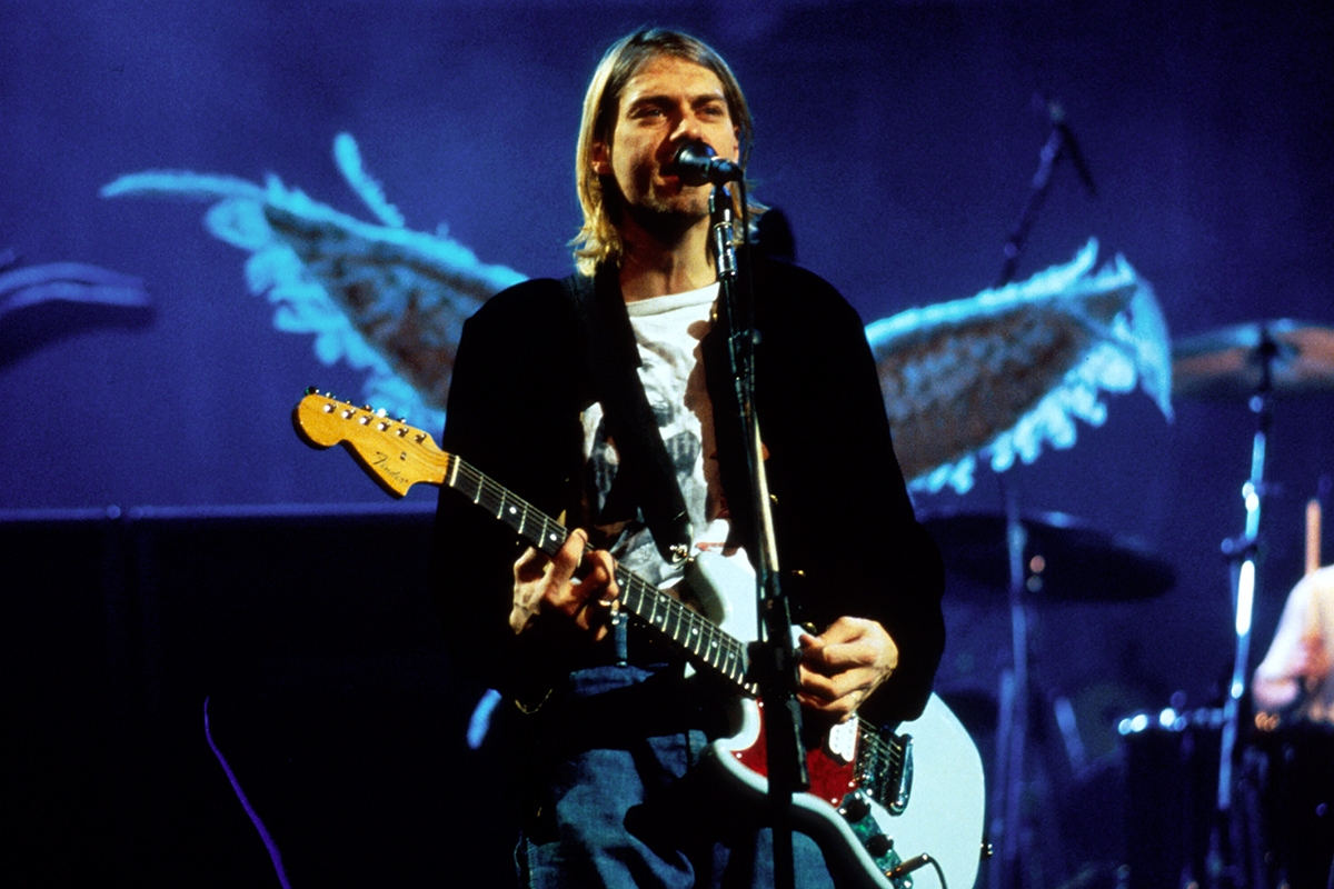 Kurt Cobain Smash Guitar , HD Wallpaper & Backgrounds