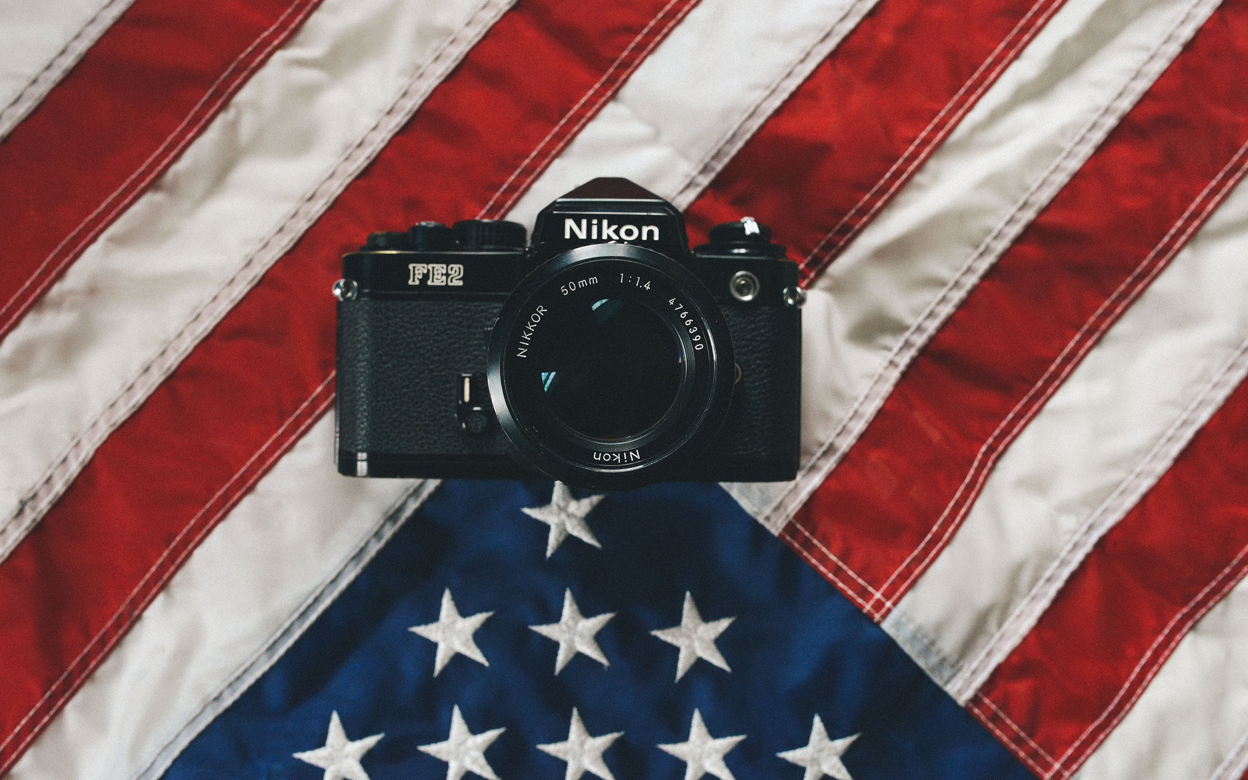 Nikon Camera American Flag Flag Dslr - American Flag With Camera , HD Wallpaper & Backgrounds
