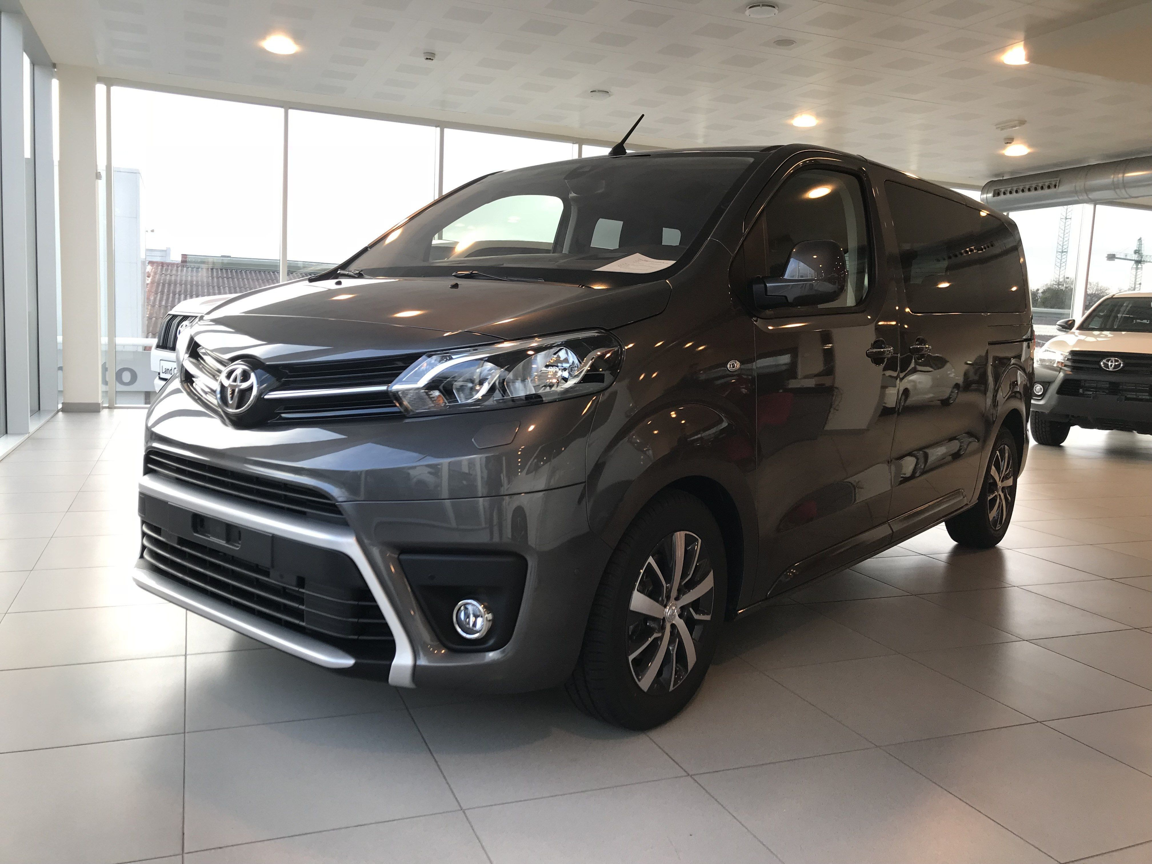 Toyota Fortuner 2019 Price Philippines Wallpaper - Toyota Avanza 2019 Price , HD Wallpaper & Backgrounds