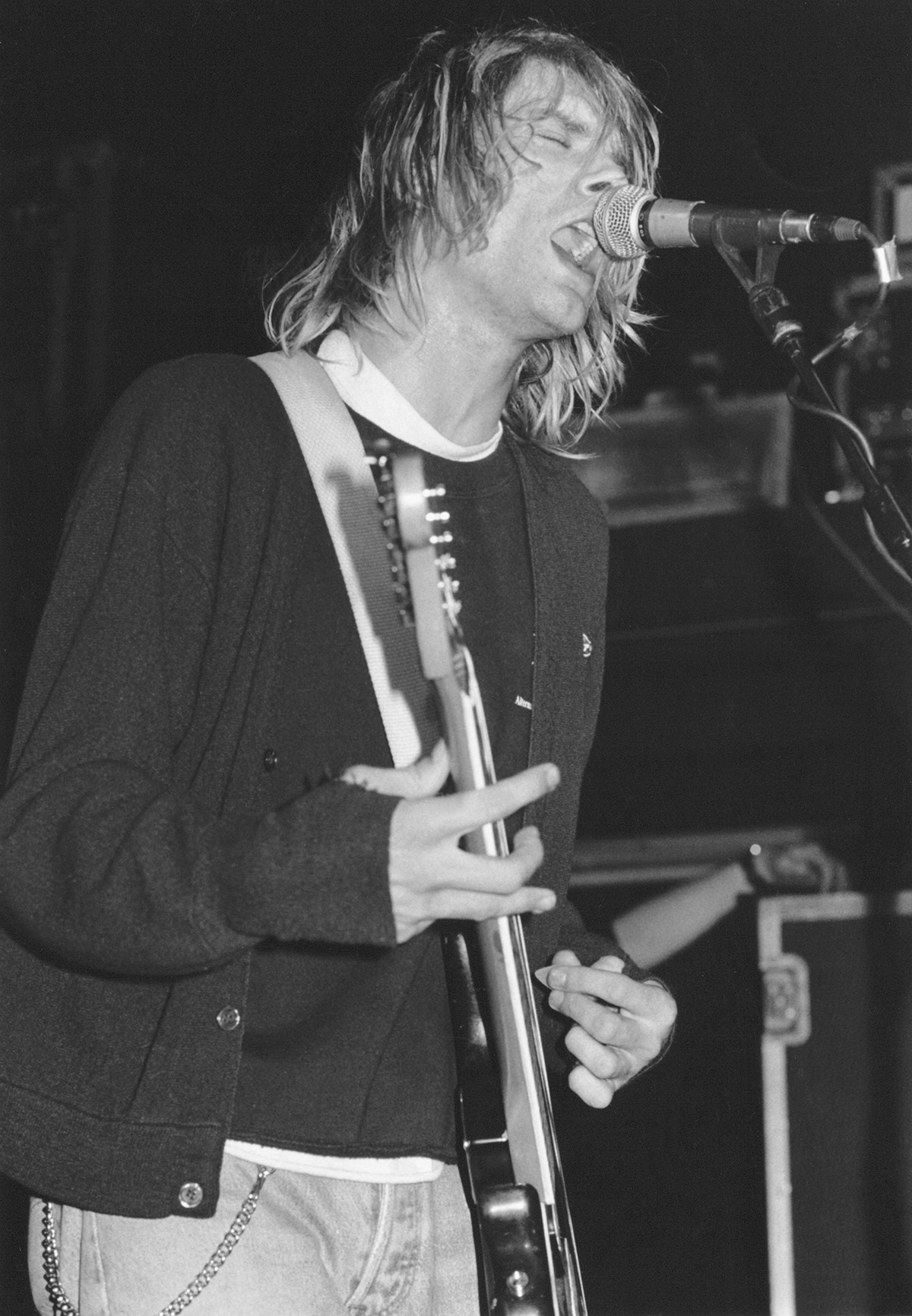 Kurt Cobain In Cardigan , HD Wallpaper & Backgrounds