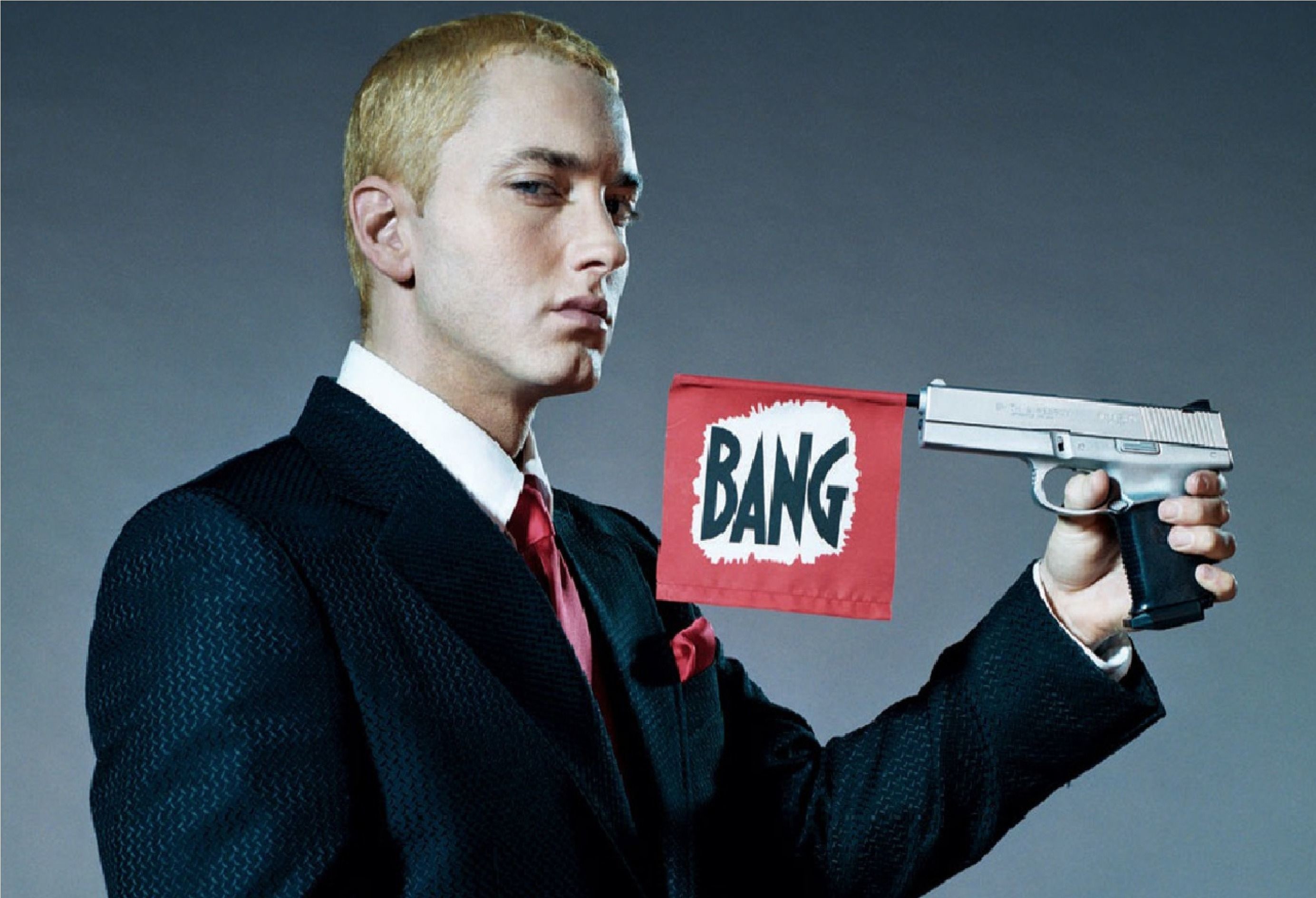 Eminem Recovery Wallpapers - Eminem With A Gun , HD Wallpaper & Backgrounds