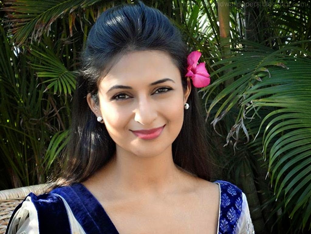 Divyanka Tripathi Hd Wallpapers - Divyanka Tripathy , HD Wallpaper & Backgrounds