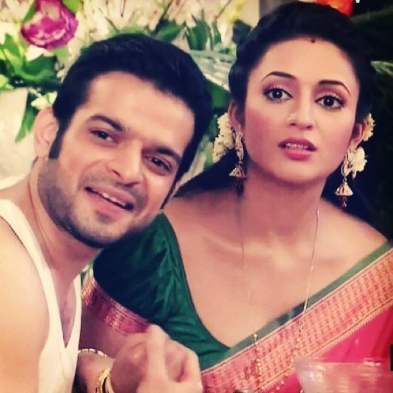 Raman And Ishita's Wallpaper - Yeh Hai Mohabbatein Ishita And Raman , HD Wallpaper & Backgrounds