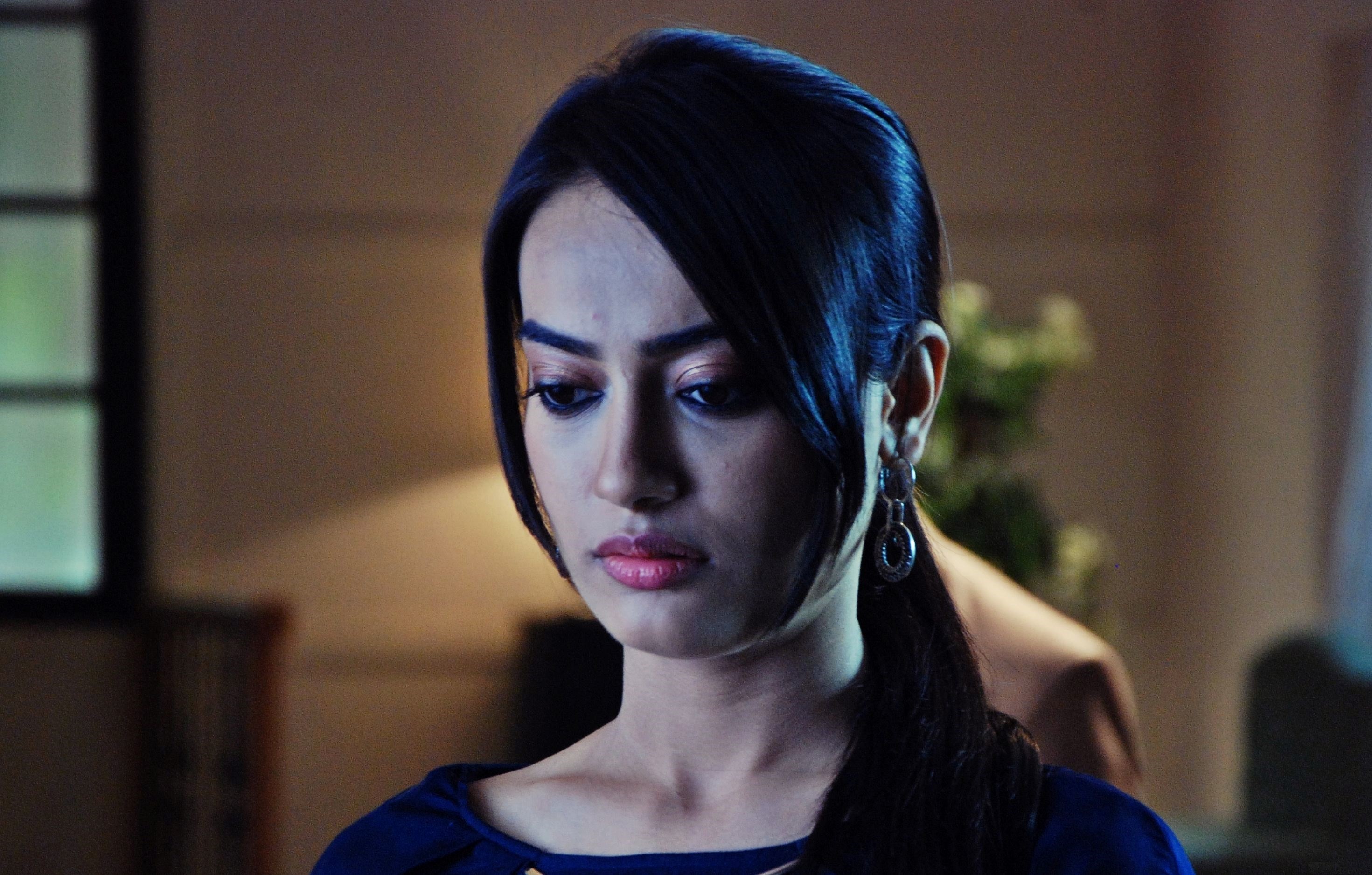 Zoya In Hindi Serial Qubool Hai On Zee Tv - Qubool Hai Zoya Sorry , HD Wallpaper & Backgrounds