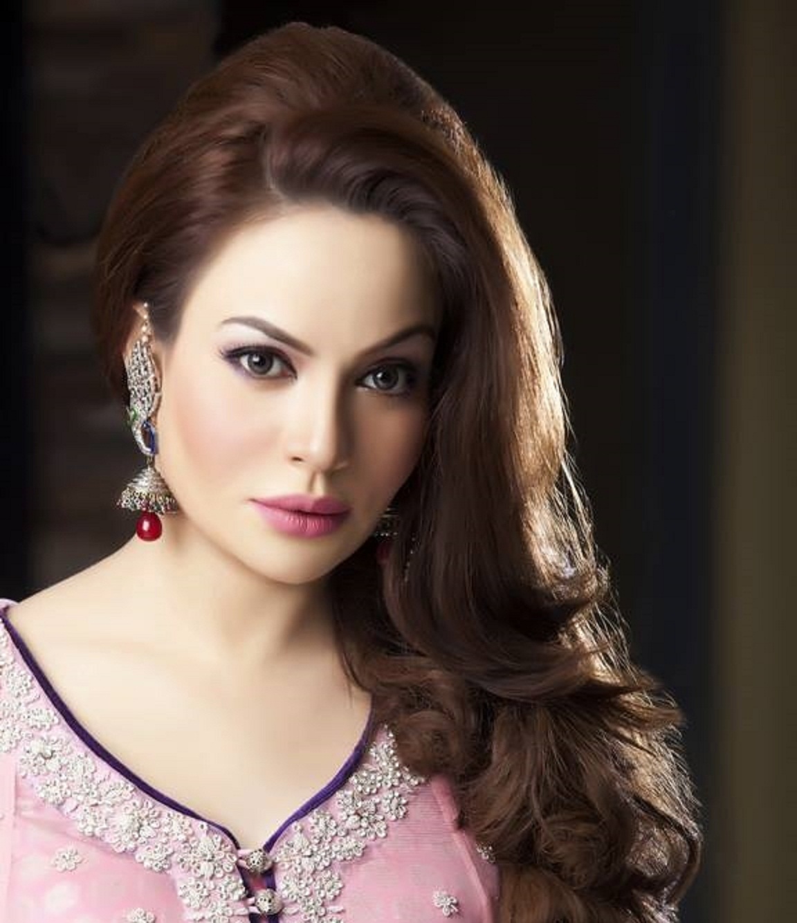 Beautiful Sadia Imam Images Hd Wallpaper - Pakistani Tv Actress Sadia Imam , HD Wallpaper & Backgrounds