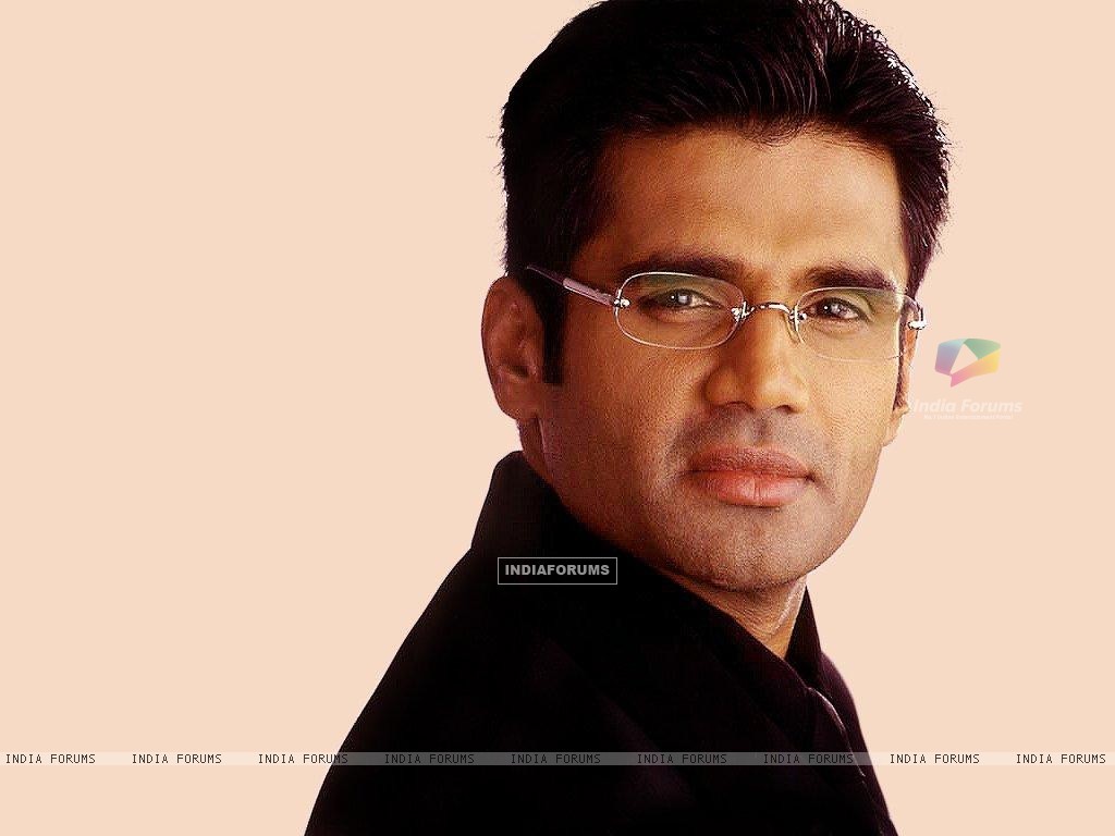 Sunil Shetty Size - Sunil Shetty , HD Wallpaper & Backgrounds