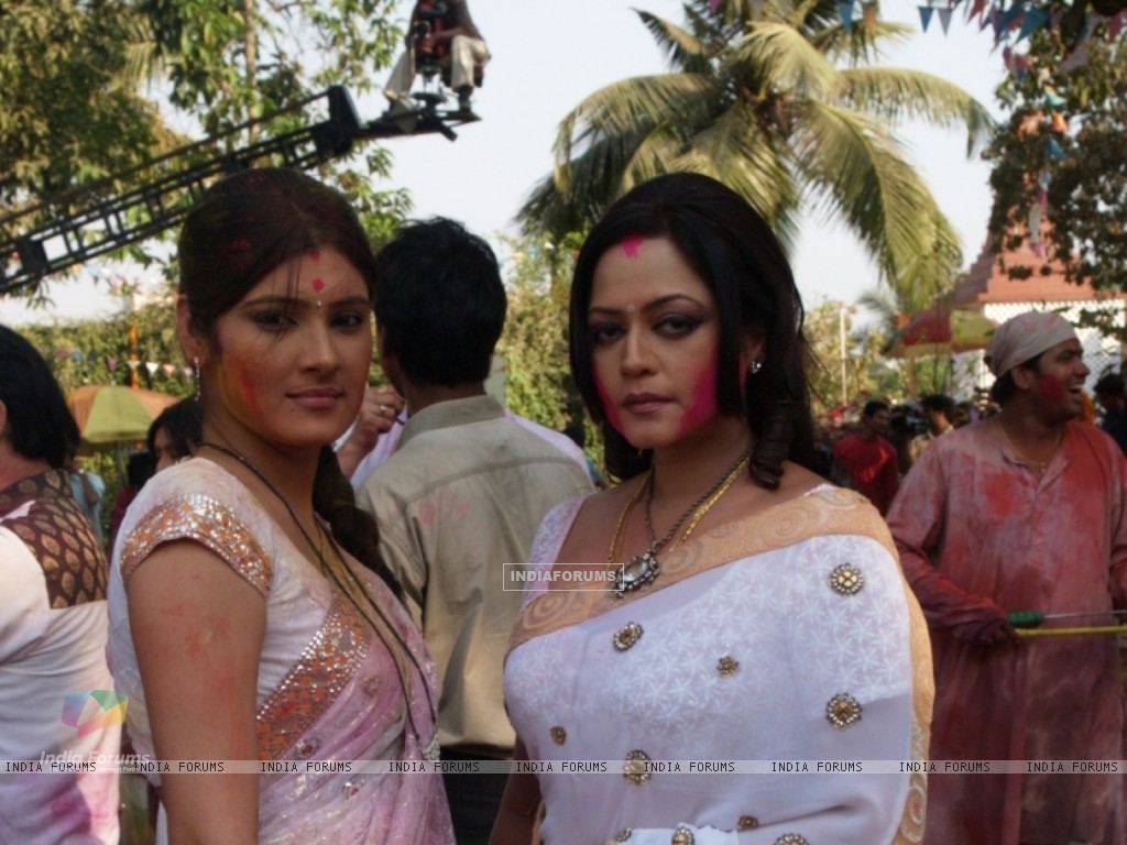 Seema Kapoor And Preeti Puri Size - Preeti Puri Choudhary Navel , HD Wallpaper & Backgrounds