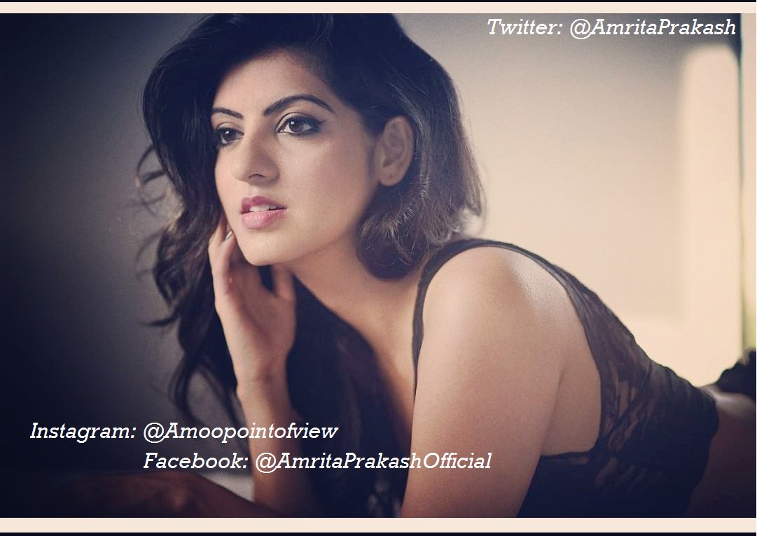 Amrita Prakash Amritaprakash Twitter - Amrita Prakash , HD Wallpaper & Backgrounds