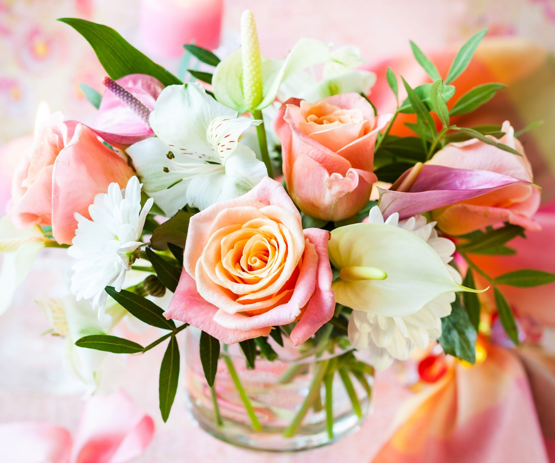 Flowers Roses Pastel Bouquet - Florero Con Flores , HD Wallpaper & Backgrounds