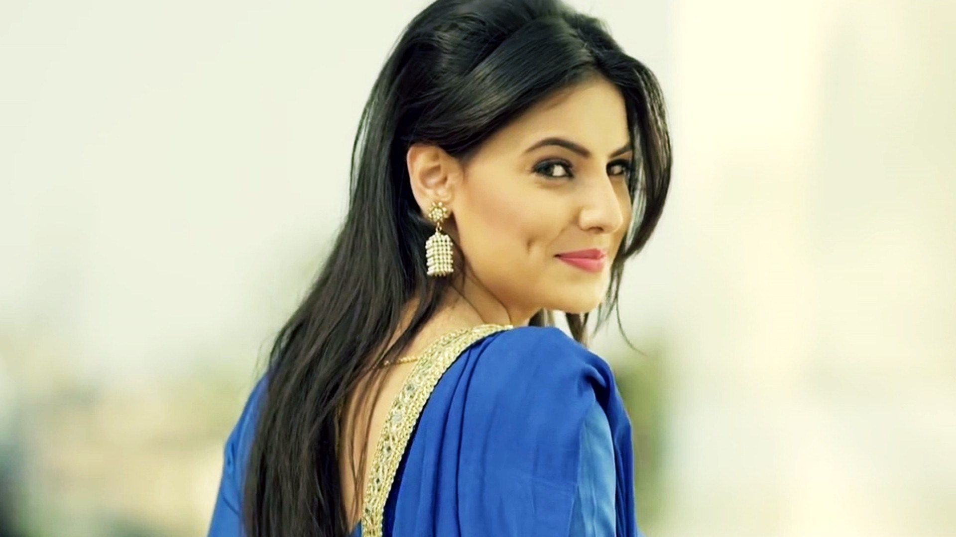 Punjabi Cute Girl Hd Wallpaper Dimple Queen Ginni Kapoor - Ginni Kapoor Full Hd , HD Wallpaper & Backgrounds
