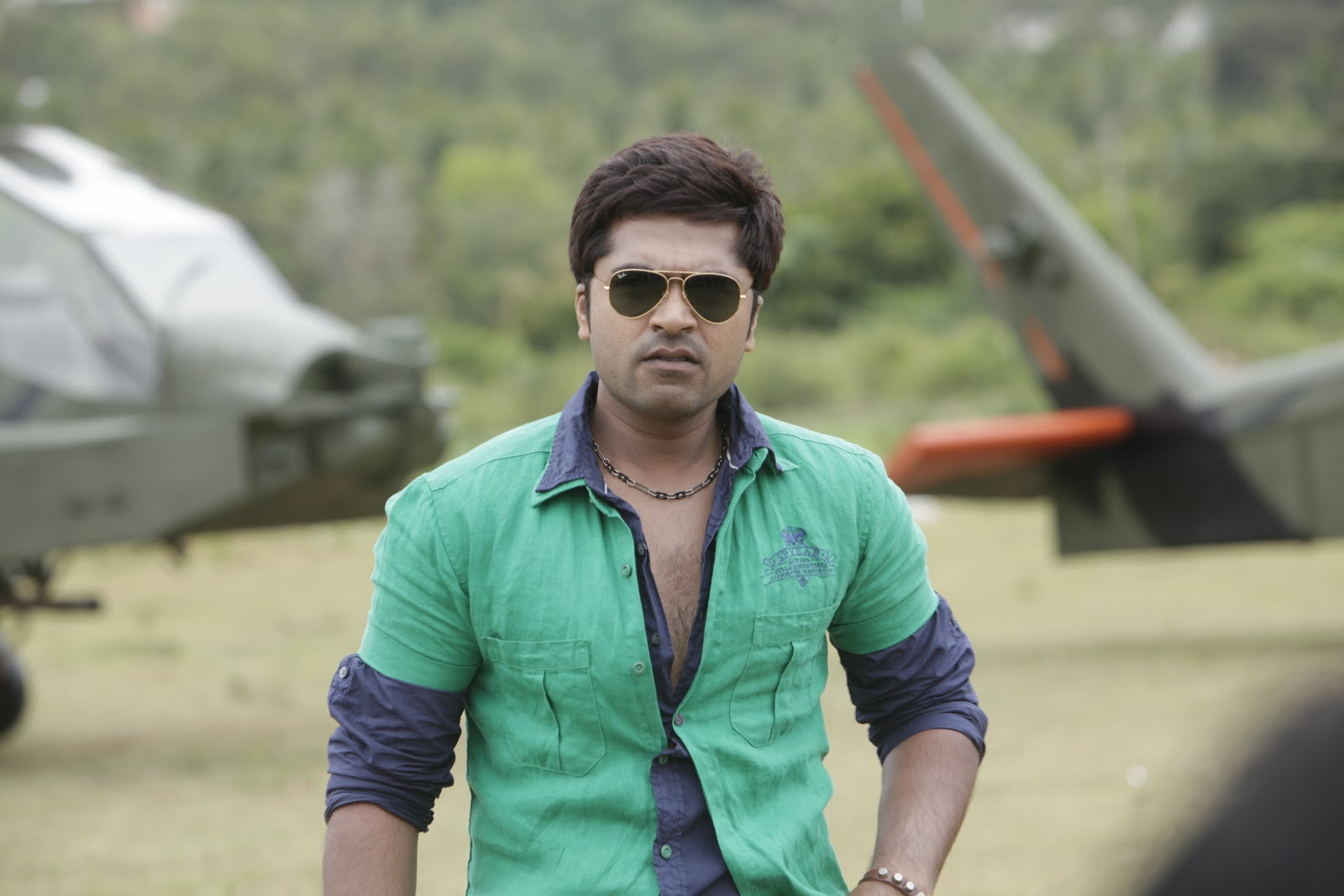 Simbu Was Born On 3rd February In The Year 1983, Chennai, - Simbu Osthi Movie , HD Wallpaper & Backgrounds