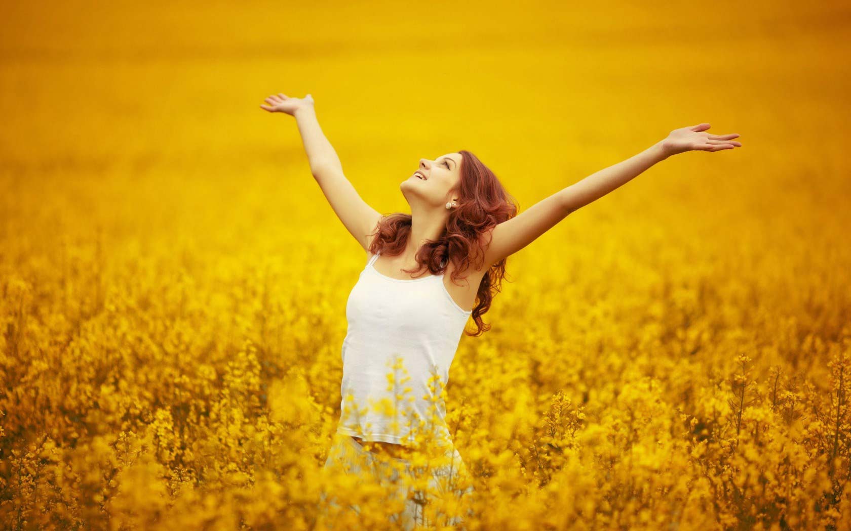 Girl Flowers Yellow Field Nature Hd Wallpaper - Happy Girl With Flowers , HD Wallpaper & Backgrounds