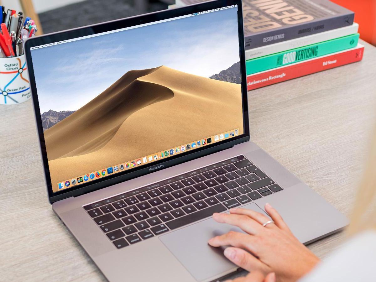 How To Get Mojave Dynamic Desktop Wallpaper On Mac, - Macbook Pro Vs Macbook Air , HD Wallpaper & Backgrounds