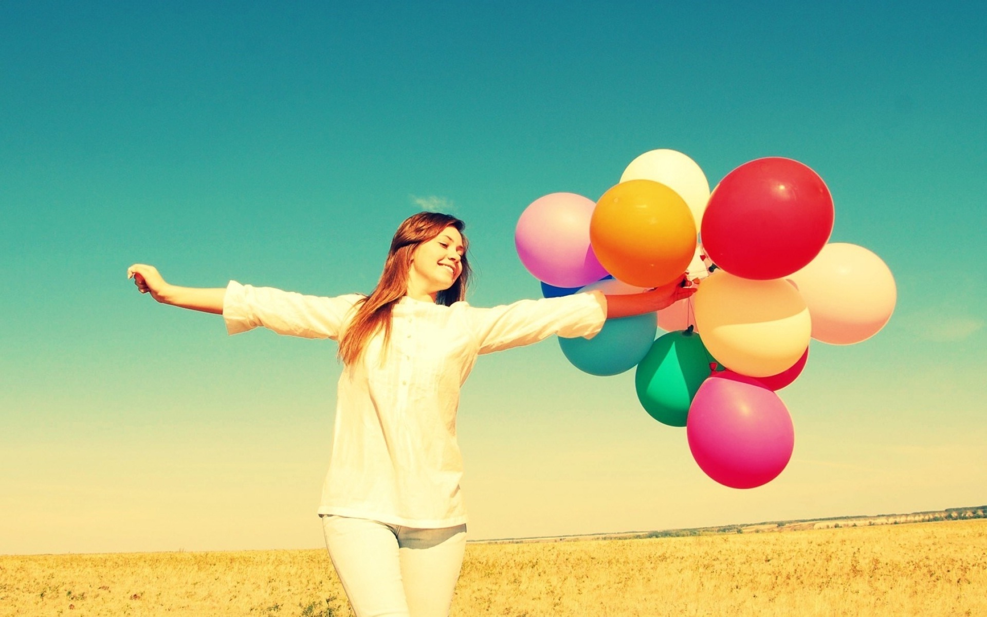 Mood Wallpapers For Ios - Happy Girls With Balloons , HD Wallpaper & Backgrounds