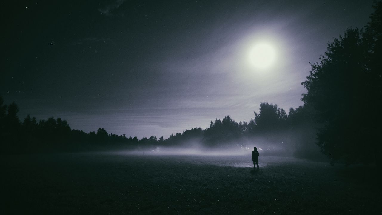Alone, Mood, Full Moon, Foggy, Hd - Kata Kata Instagram , HD Wallpaper & Backgrounds