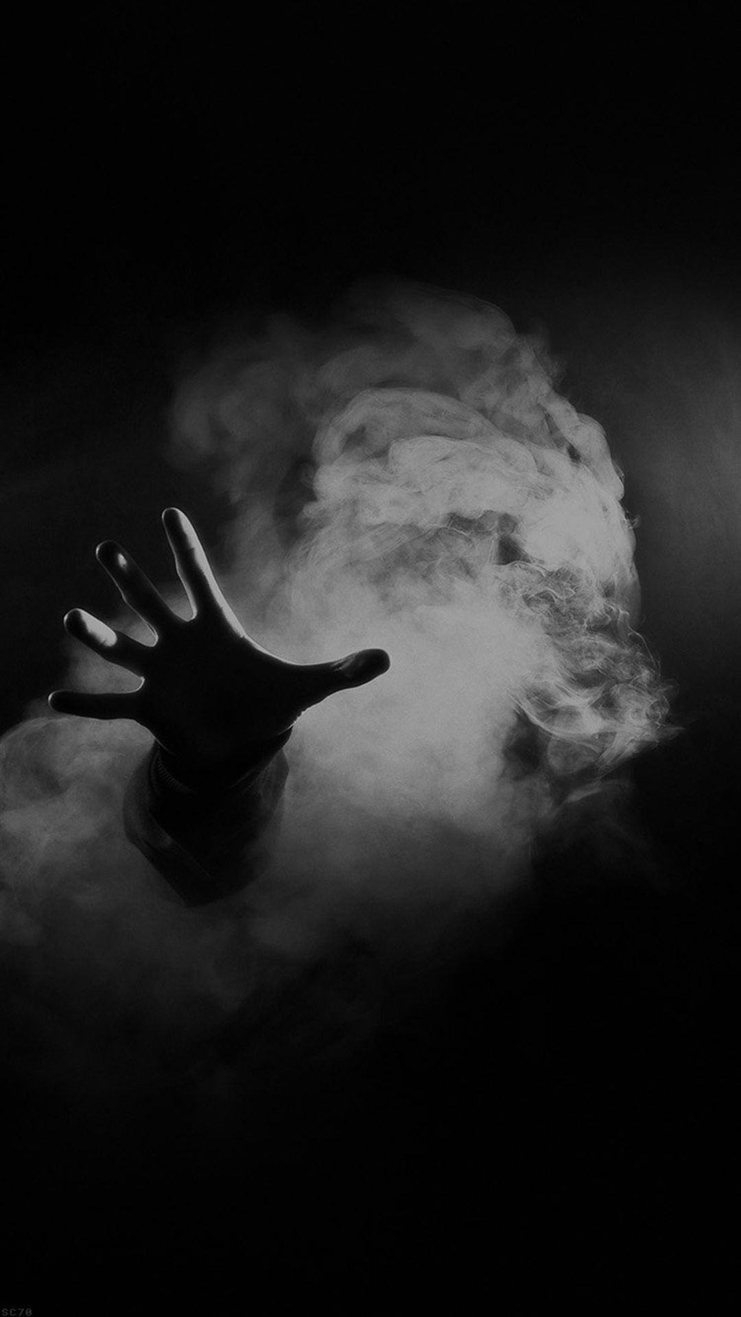 Hand From Smoke Black Iphone 6 Wallpaper - Smoking Black And White , HD Wallpaper & Backgrounds