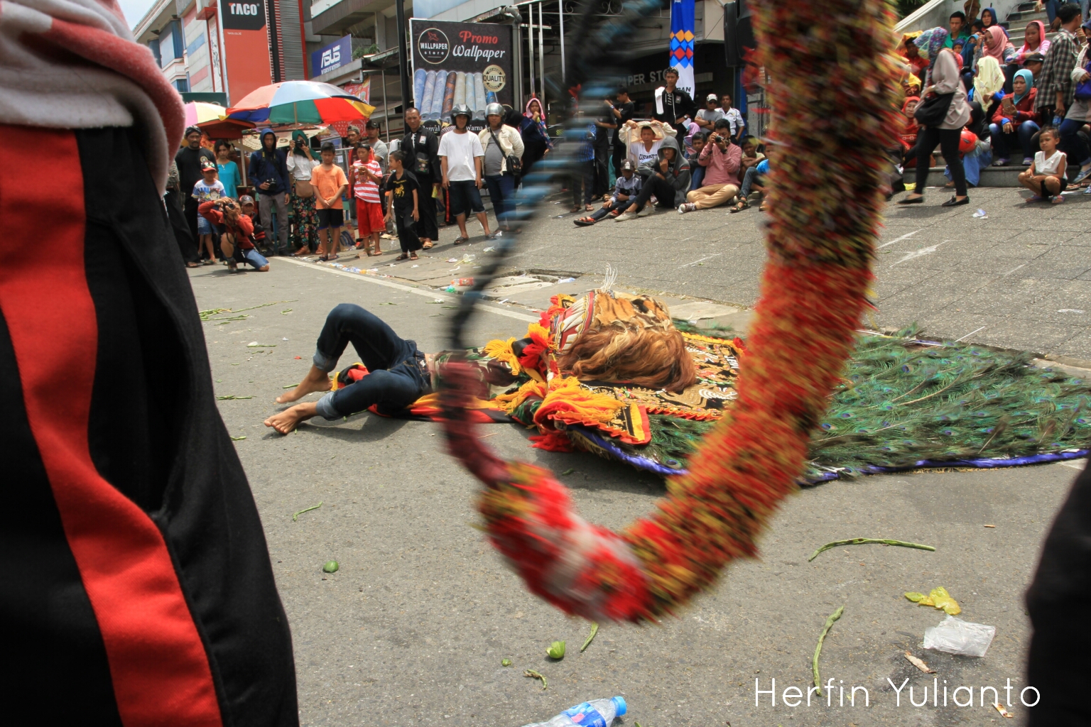 Reog Ponorogo Anniversary Of Pontianak Hy - Lion Dance , HD Wallpaper & Backgrounds