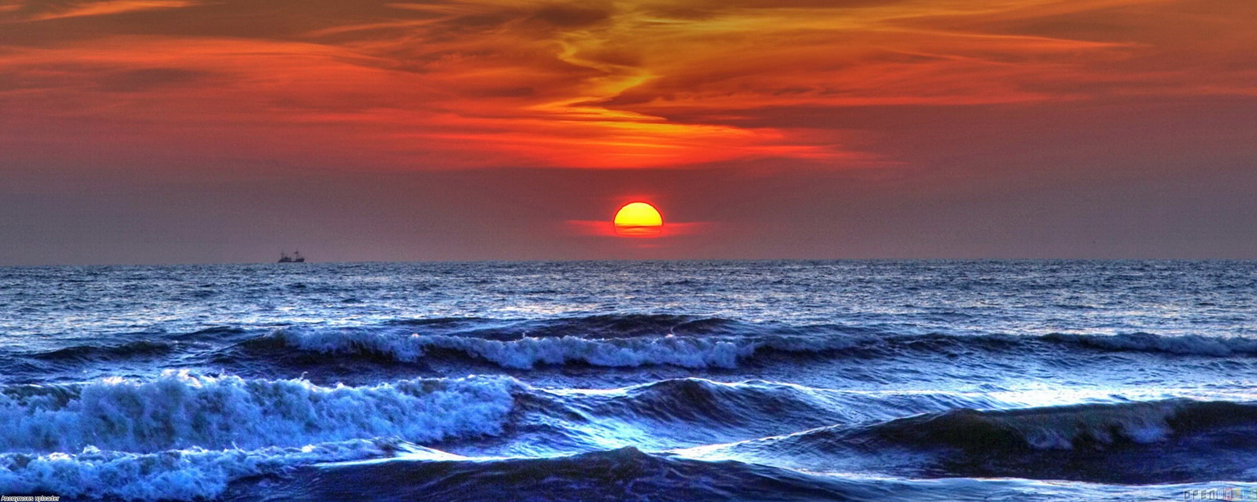 Ocean Sunset Wallpaper - Sunset At The Sea , HD Wallpaper & Backgrounds