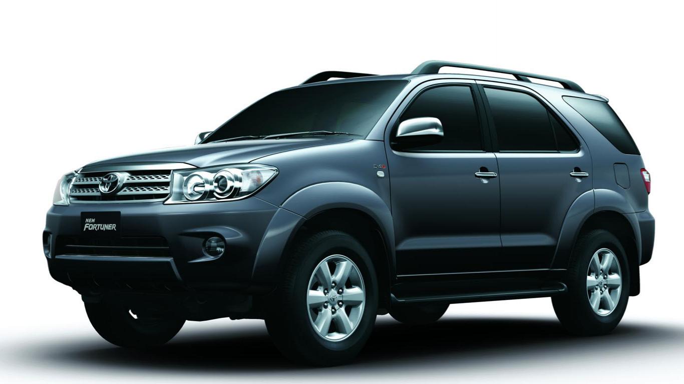 Best Toyota Fortuner Wallpapers Part 2 Best Cars Hd - Toyota Fortuner 2010 , HD Wallpaper & Backgrounds