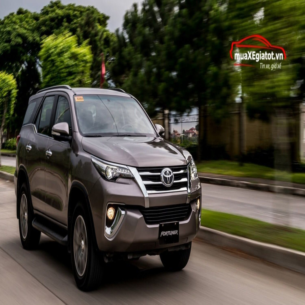 The Toyota Fortuner 2019 Rumors - 2017 Toyota Fortuner V Philippines , HD Wallpaper & Backgrounds