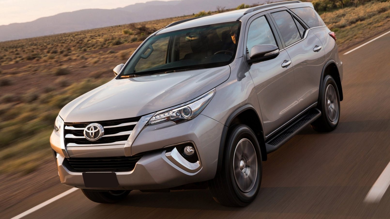 2019 Toyota Fortuner Front Hd Wallpapers - Toyota Fortuner , HD Wallpaper & Backgrounds