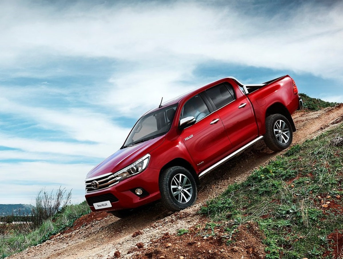Toyota Hilux 2016 Wallpaper 16 - Toyota Hilux , HD Wallpaper & Backgrounds