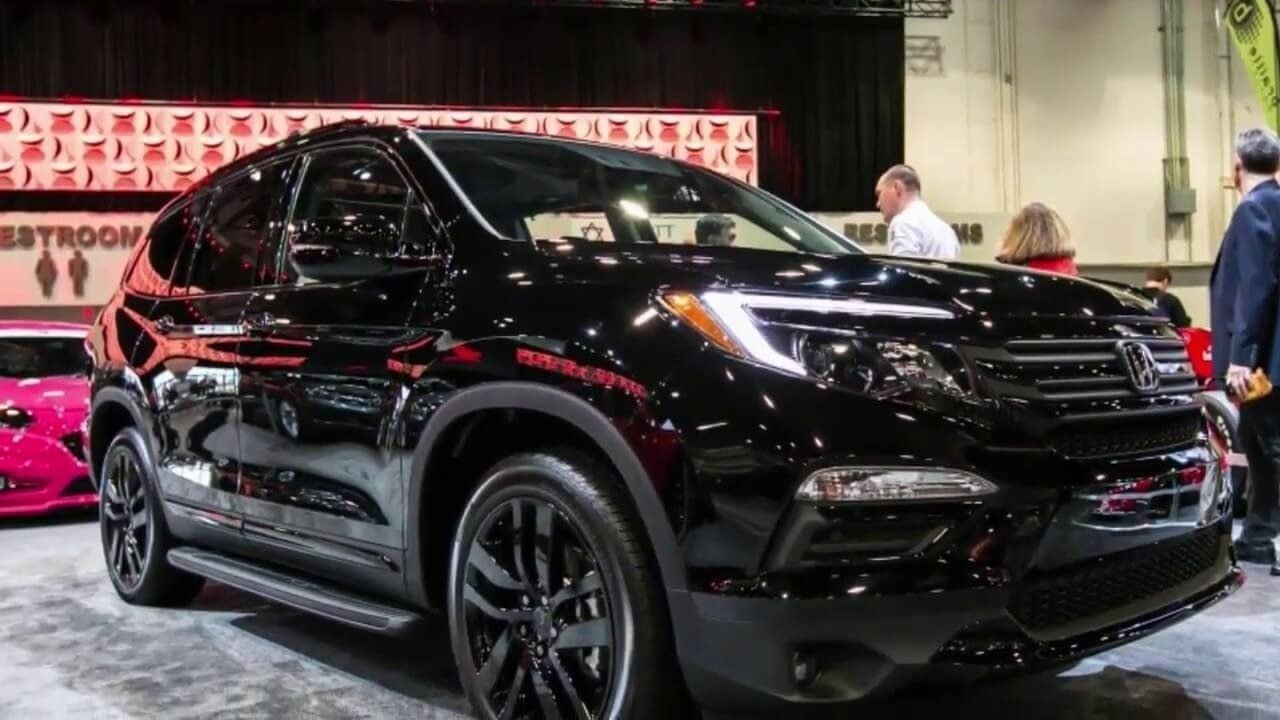 The Best Toyota Fortuner 2019 Wallpaper - Honda Pilot 2019 Black Edition , HD Wallpaper & Backgrounds