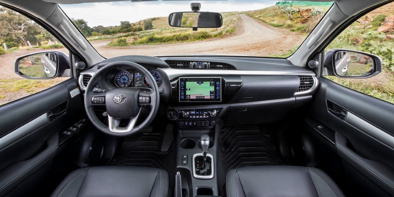 2019 Toyota Hilux - Toyota Hilux Workmate Interior , HD Wallpaper & Backgrounds