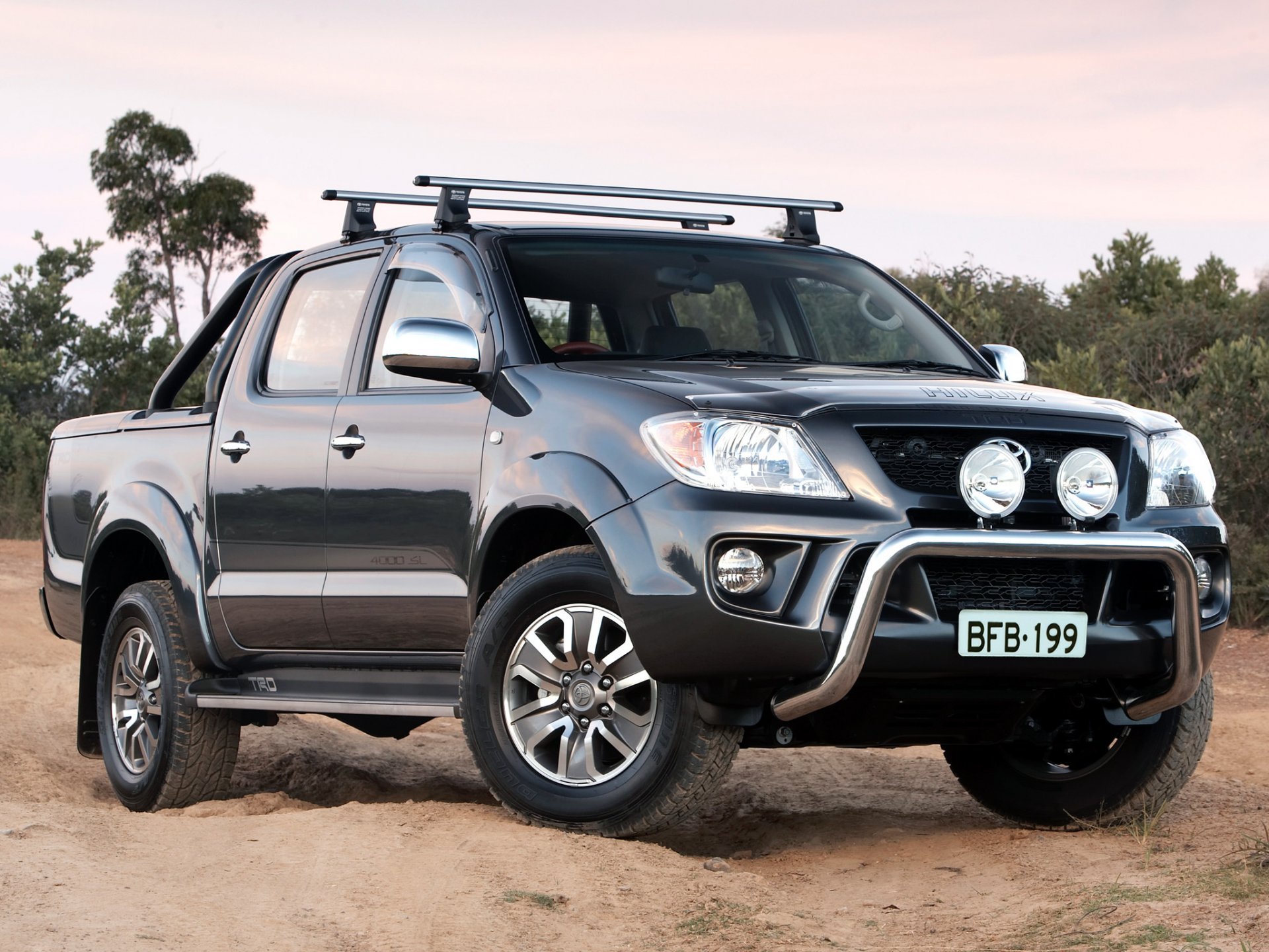 Toyota Hilux Trd Auto Car Wallpapers Japan Truck Suv - 2009 Toyota Hilux Trd , HD Wallpaper & Backgrounds
