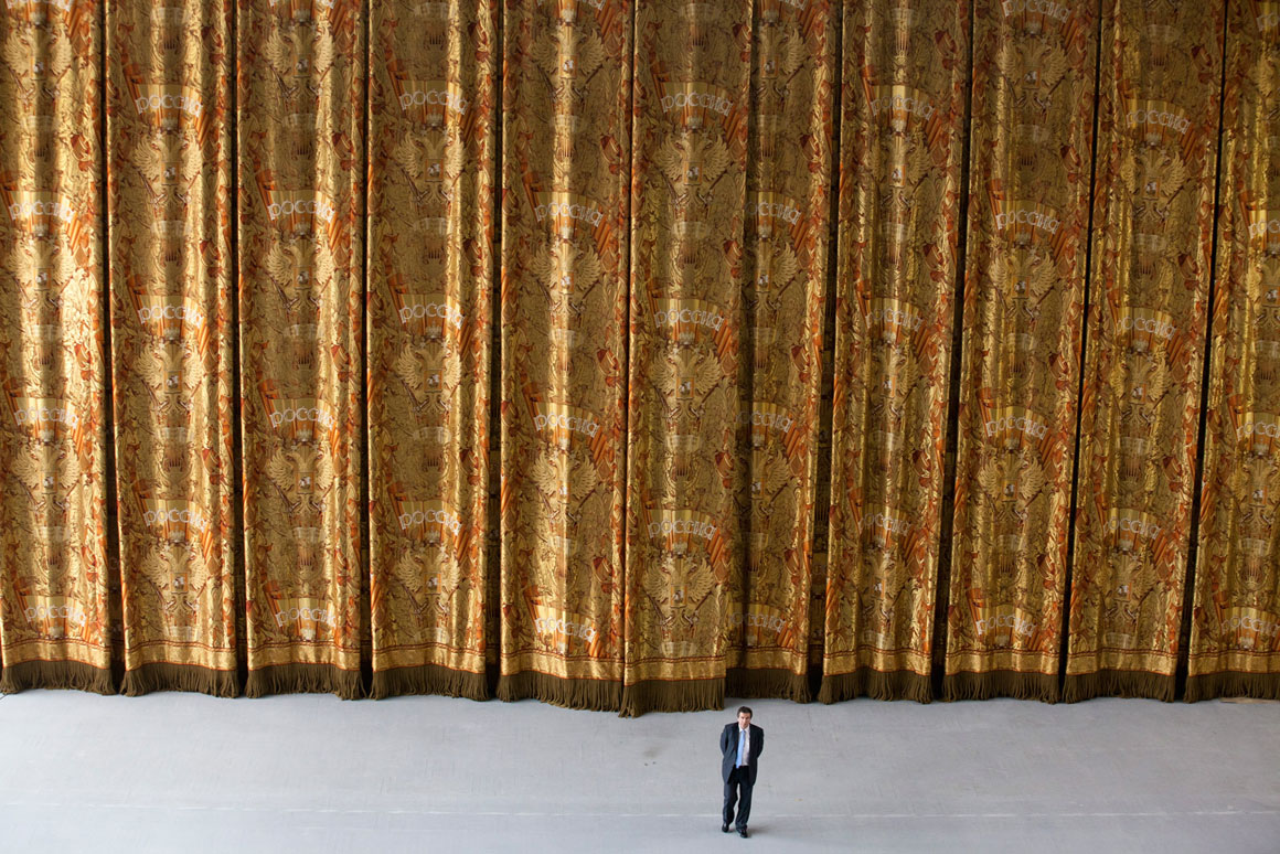 Rubelli Produces The Fabrics For The Bolshoi Theatre - Bolshoi Rubelli , HD Wallpaper & Backgrounds