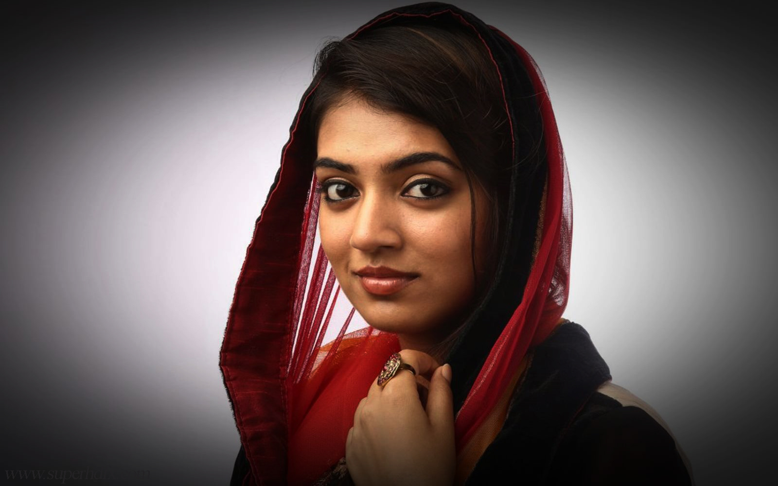 Nazriya Nazim Hd Wallpaper Download - Nazriya Nazim Images Hd , HD Wallpaper & Backgrounds