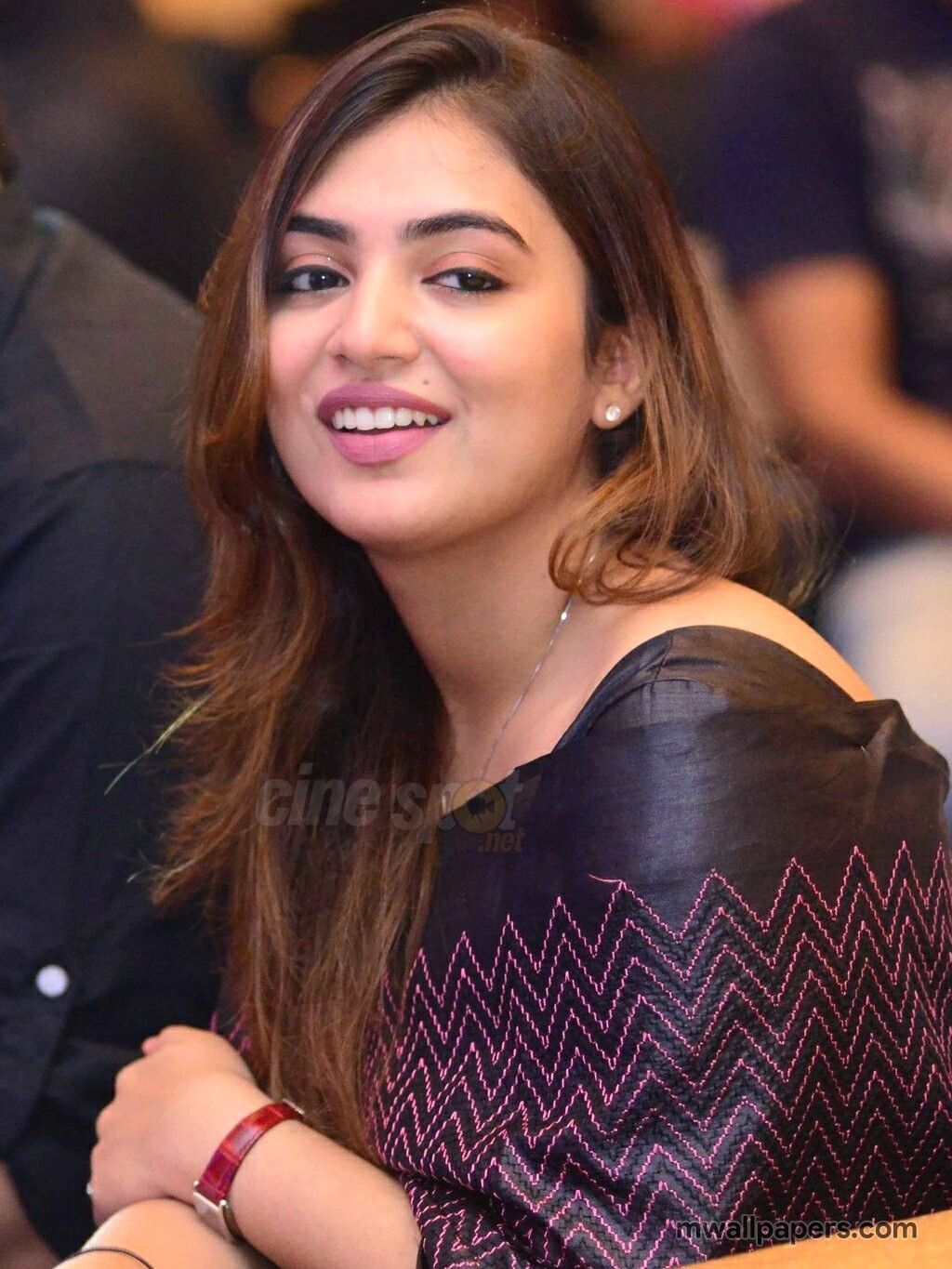 Download Nazriya Nazim Hd Photos & Wallpapers In 1080p - Nazriya Nazim In Saree , HD Wallpaper & Backgrounds