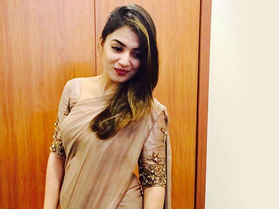 Nazriya Nazim Hot In Saree , HD Wallpaper & Backgrounds