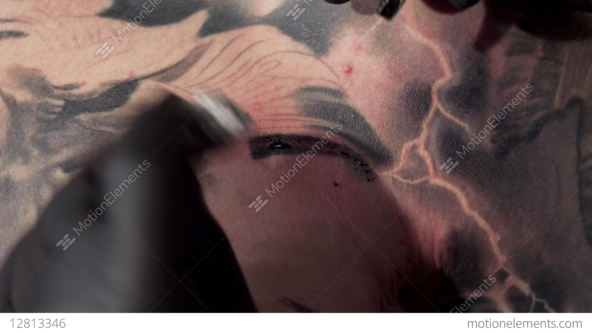 Cropped Macro Shot Of A Tattooist Using Tattoo Machine, - Close-up , HD Wallpaper & Backgrounds