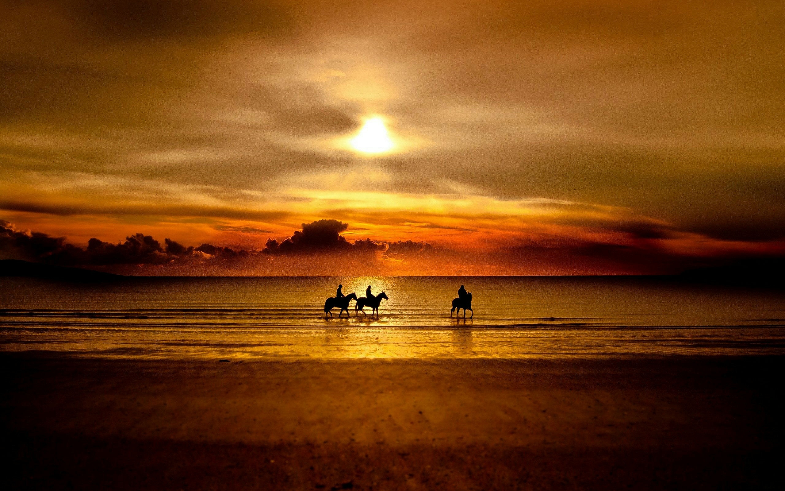 Riding Beach Sunset Wallpapers Pictures Photos Images - Beautiful Sunset Backgrounds For Desktop , HD Wallpaper & Backgrounds