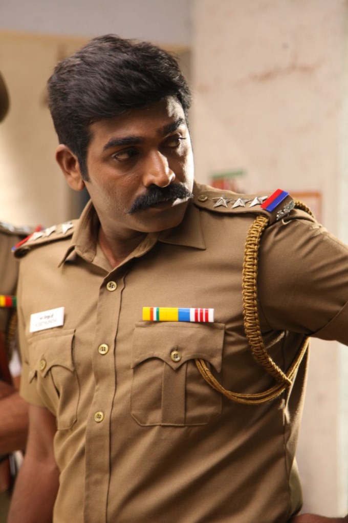 Hd Images, Pictures, Stills, First Look Posters Of - Vijay Sethupathi , HD Wallpaper & Backgrounds