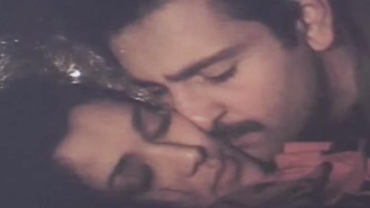 Rajeev Kapoor, Mandakini, Hot Kissing Scene - Rajiv Kapoor Hot Bed Scene , HD Wallpaper & Backgrounds