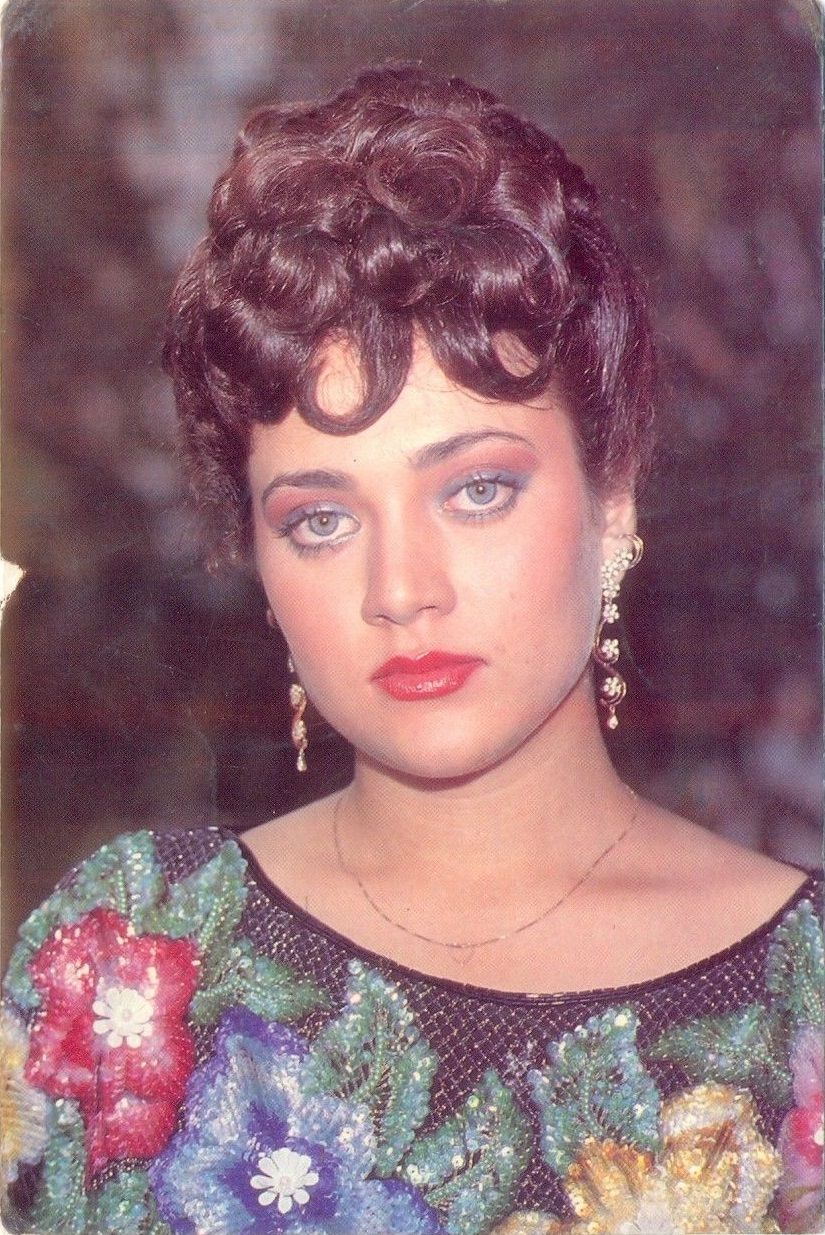 Mazloom, 1986 - Mandakini Actress , HD Wallpaper & Backgrounds