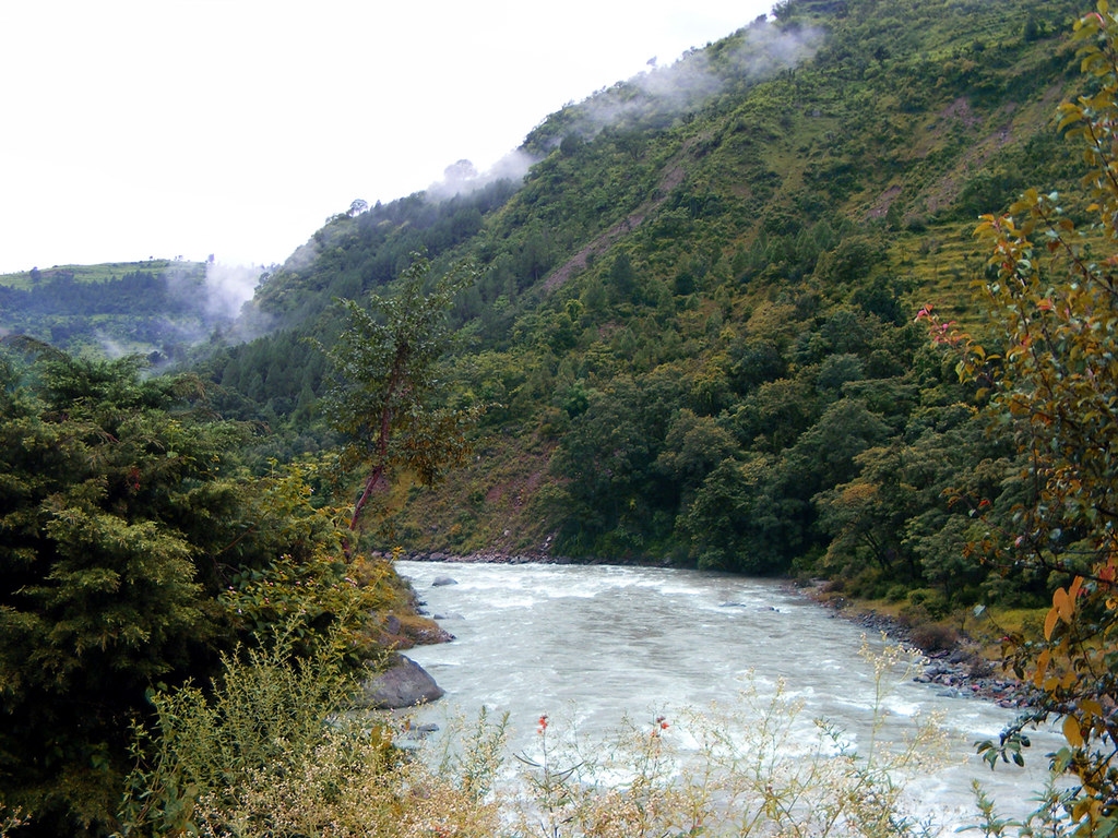 Mandakini River - Mountain River , HD Wallpaper & Backgrounds