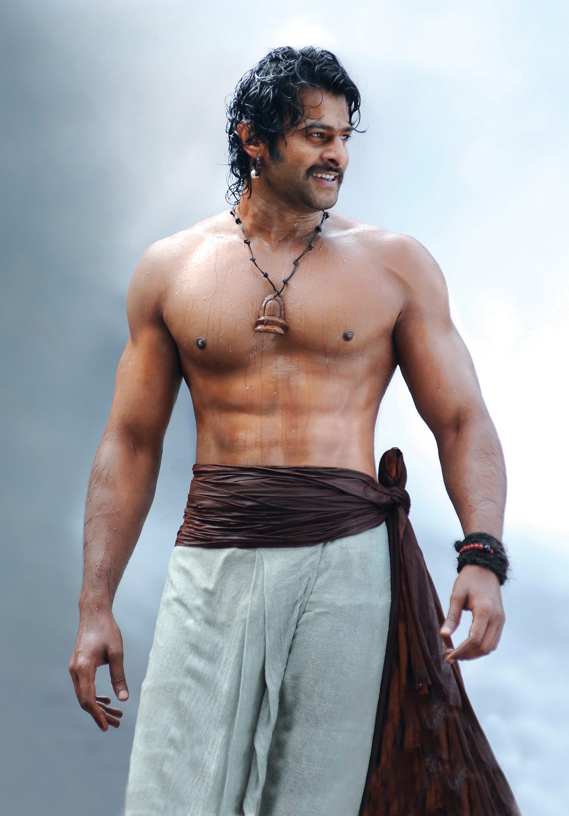 Prabhas Bahubali Wallpapers Download - Prabhas Bahubali 2 Body , HD Wallpaper & Backgrounds