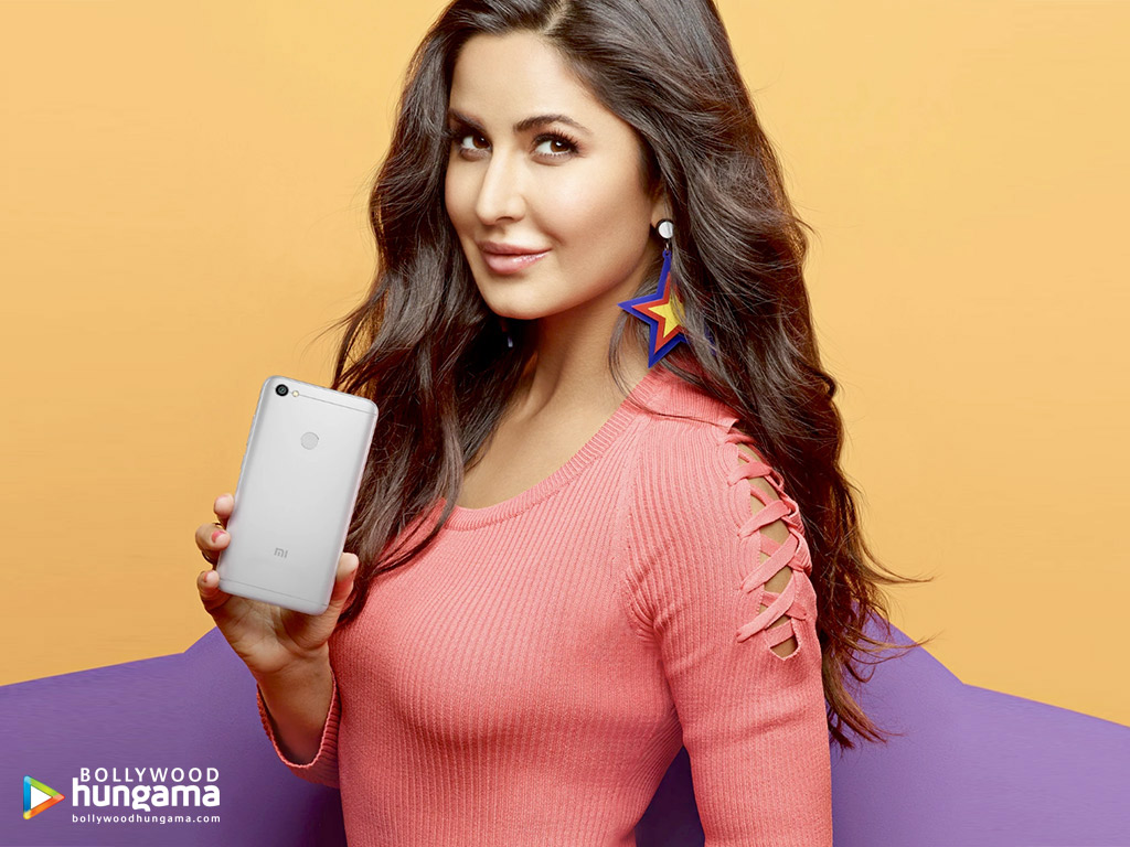 Celebrity Wallpapers Of Katrina Kaif - Mi Mobile Katrina Kaif , HD Wallpaper & Backgrounds