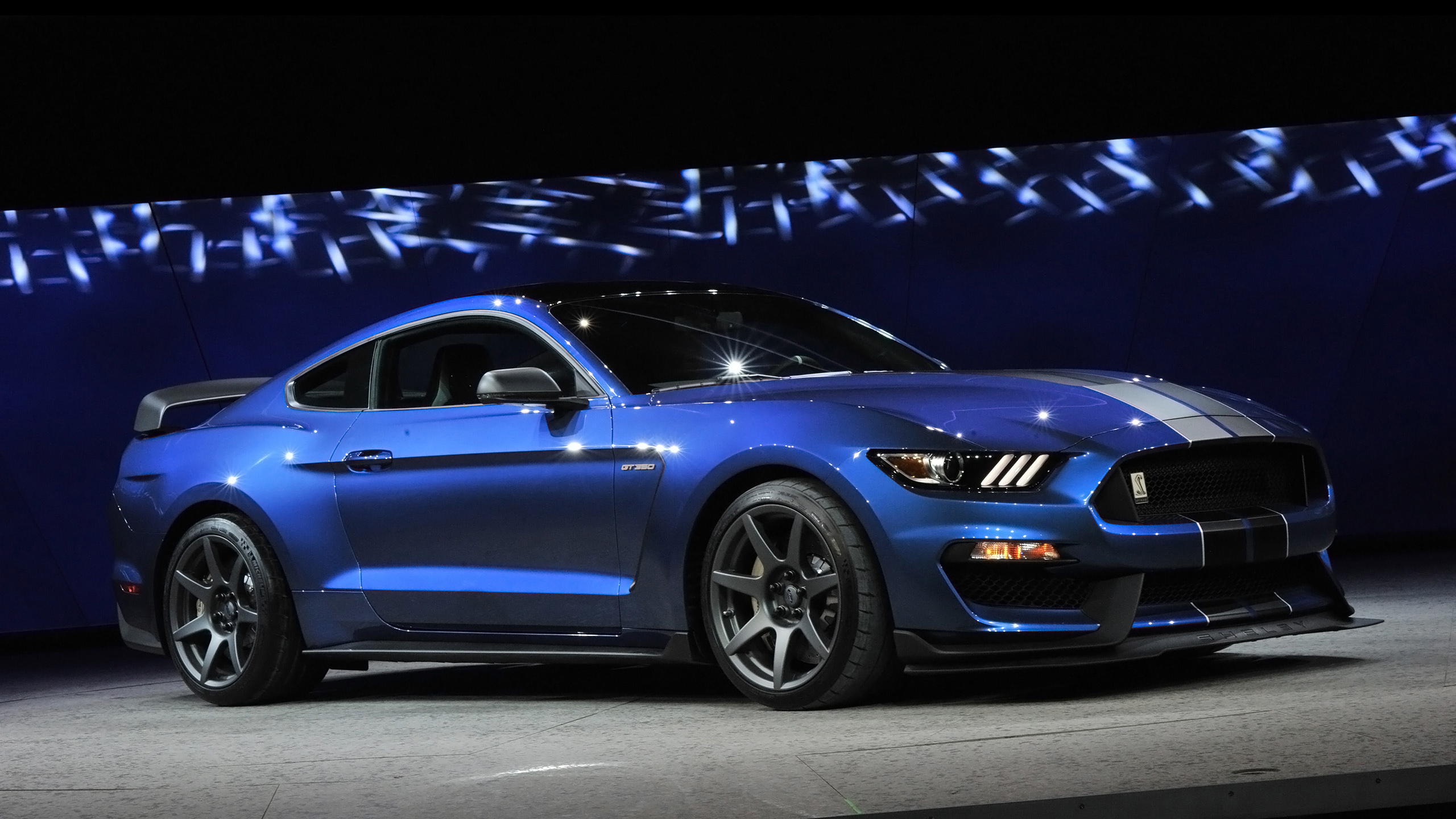 Mustang Gt350r Wallpaper 2016 Ford Shelby Gt350r Mustang - Ford Mustang Shelby Gt350r , HD Wallpaper & Backgrounds