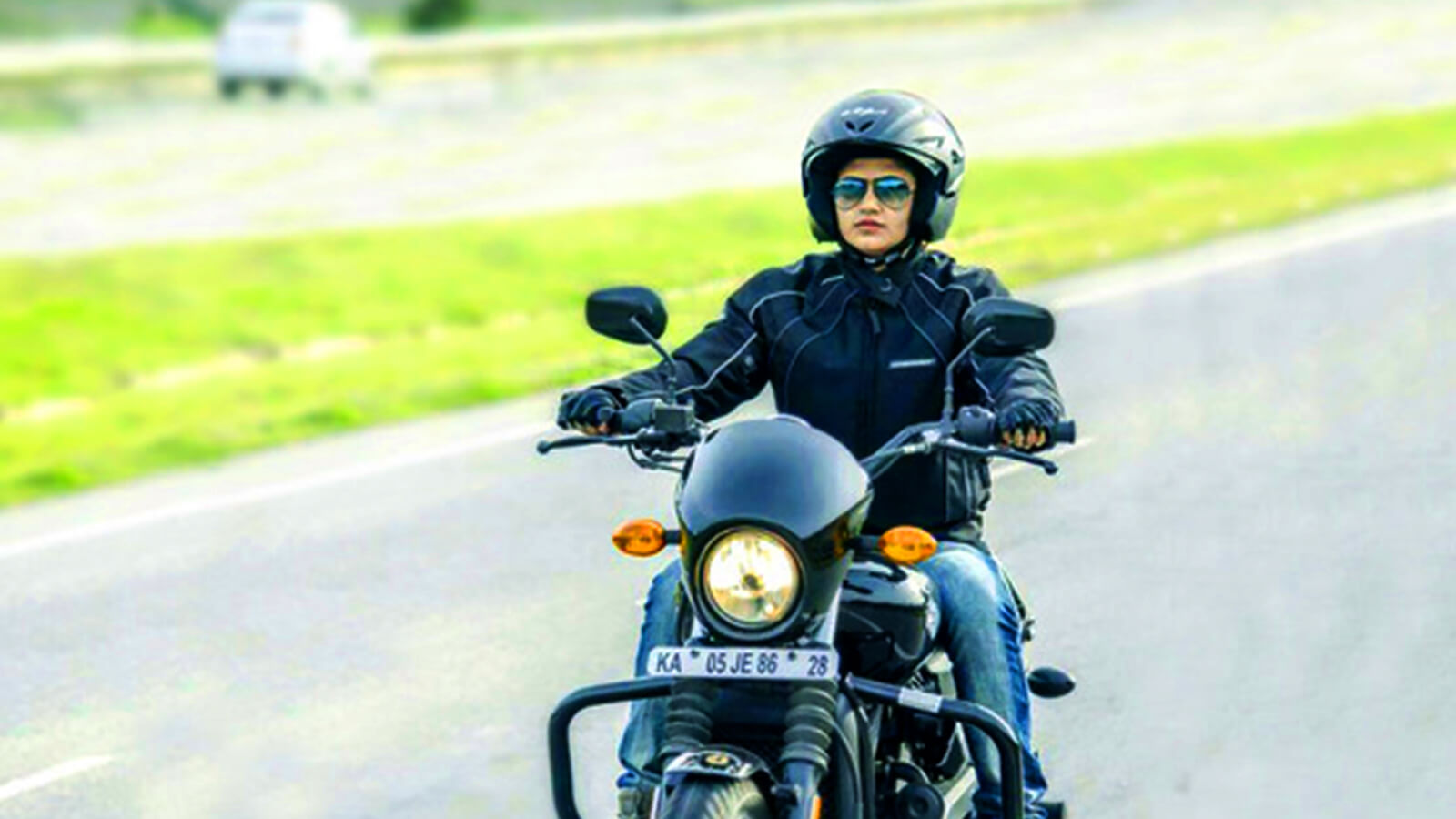Meet The Women Prodigy Pooja Rajput - Lady Bike Riders , HD Wallpaper & Backgrounds