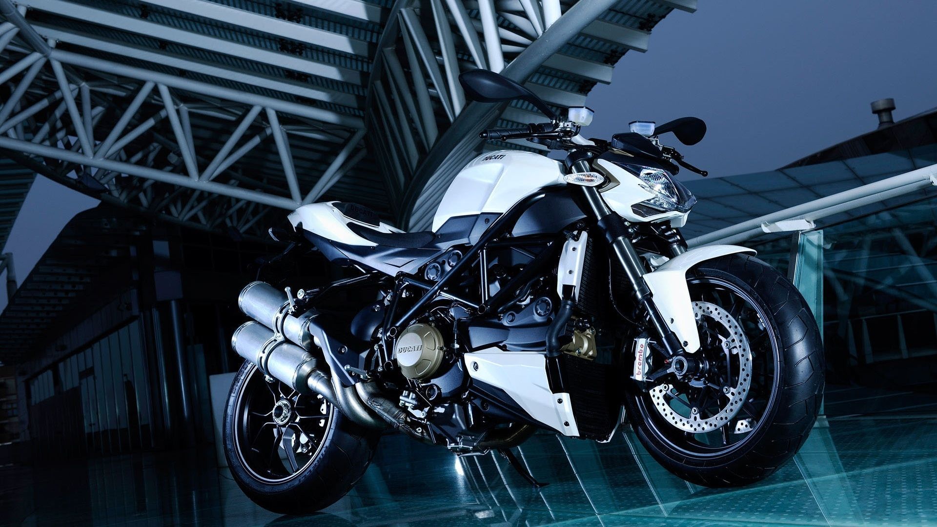 Ducati Sports Bikes Hd Wallpapers For Desktop Download - Ducati Street Fighter , HD Wallpaper & Backgrounds